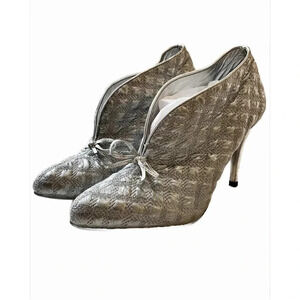 XOXO Silver Metallic Heels Size 8